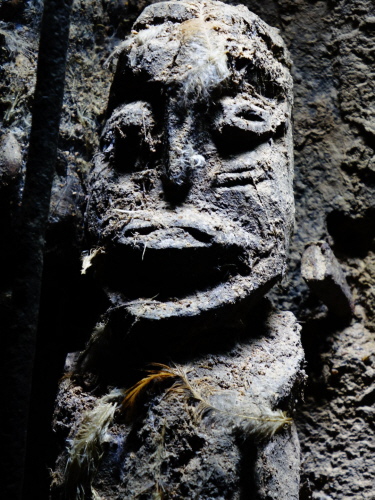 Ca. 20 Jahre alte Figur im Eigenbesitz (Altarraum) Ca. 20 Jahre alte Figur im Eigenbesitz (Altarraum)