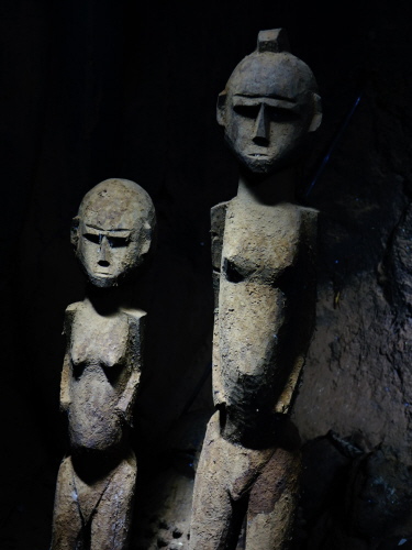 Figurenpaar von Helio aus dem Jahre 1981 Figurenpaar von Helio aus dem Jahre 1981