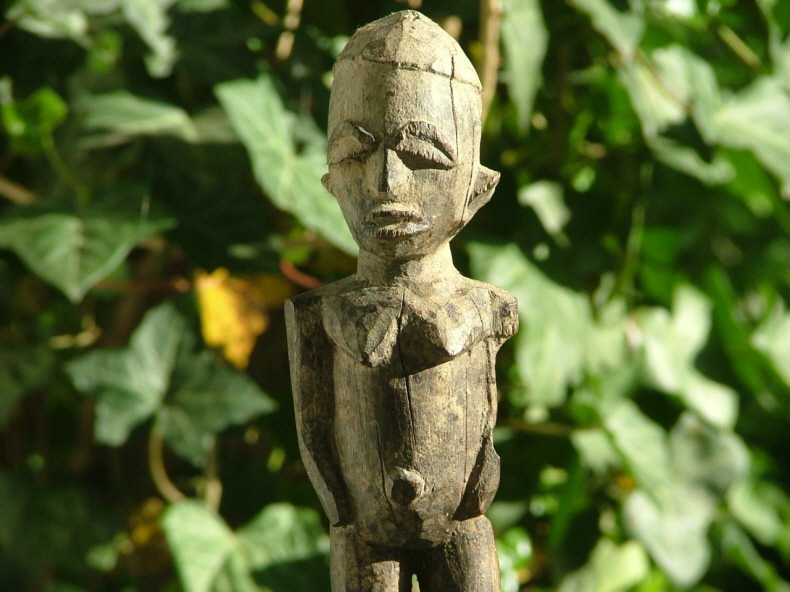 Statue von Kalfala, H&ouml;he: 18 cm. Das Objekt befindet sich im Eigenbesitz